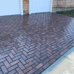 Final Cut Hardscapes Brick Driverway